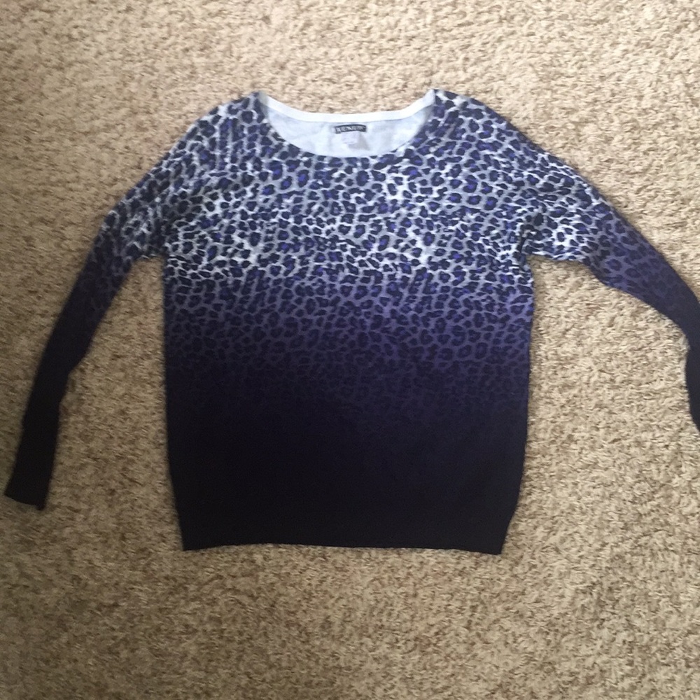 Long sleeve tee by Venus